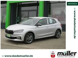 Grau (brilliantsilber metallic/ graphitegrau metallic) Neu 2025 Skoda Fabia Limousine | 27.239 €
