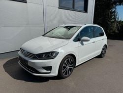 Weiß Gebraucht 2015 VW Golf Sportsvan Highline Van / Kleinbus | 6.995 € (Guter Preis)