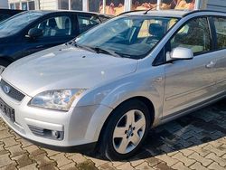 Silber Gebraucht 2007 Ford Focus Kombi | 500 € (Superpreis)