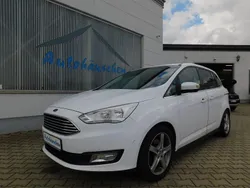 Weiß Gebraucht 2015 Ford Grand C-Max Titanium Van / Kleinbus | 11.450 € (Fairer Preis)