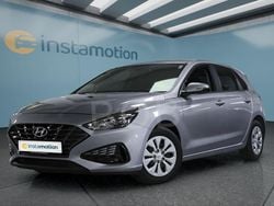 Silber Gebraucht 2024 Hyundai i30 Limousine | 19.899 € (Fairer Preis)