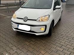 Weiß Gebraucht 2018 VW up! move up! Kleinwagen | 6.100 € (Guter Preis)