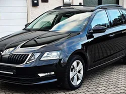 Schwarz Gebraucht 2020 Skoda Octavia Tour Kombi | 14.300 € (Fairer Preis)