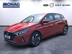 Rot Gebraucht 2023 Hyundai i20 Trend Limousine | 17.290 € (Guter Preis)