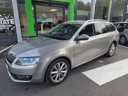 Beige (metallic) Gebraucht 2015 Skoda Octavia Style Kombi | 14.880 € (Etwas zu teuer)