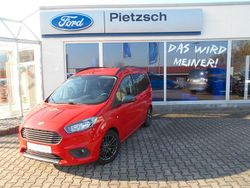 Rot Gebraucht 2019 Ford Tourneo Courier Sport Van / Kleinbus | 16.990 € (Teuer)