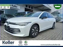 Weiß Gebraucht 2024 VW Golf VIII Goal Kombi | 29.570 €