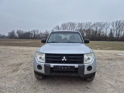 Silber Gebraucht 2008 Mitsubishi Pajero Instyle SUV | 6.700 €