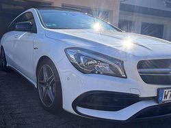 Weiß Gebraucht 2019 Mercedes CLA45 AMG Shooting Brake AMG Kombi | 33.700 € (Etwas zu teuer)