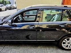 Schwarz Gebraucht 2011 Mercedes 220 Limousine | 8.099 €