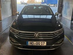 Schwarz Gebraucht 2023 VW Passat Alltrack Kombi | 33.000 € (Fairer Preis)