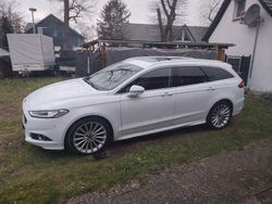 Weiß Gebraucht 2015 Ford Mondeo Titanium Kombi | 15.250 € (Fairer Preis)