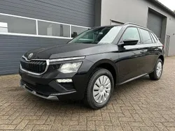 Blackmagic perleffekt Neu 2025 Skoda Kamiq Selection SUV | 24.990 € (Superpreis)
