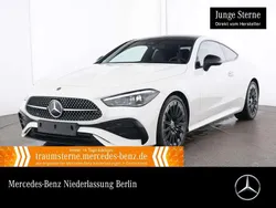 Polarweiß Gebraucht 2025 Mercedes 180 AMG Limousine | 49.980 €