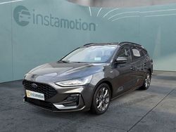 Grau Gebraucht 2023 Ford Focus ST-Line X Van / Kleinbus | 27.080 €