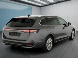 Schwarz Neu 2025 VW Passat Kombi | 46.849 € (Guter Preis)