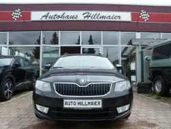 Schwarz Gebraucht 2017 Skoda Octavia Style Kombi | 7.222 €