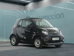 Schwarz Gebraucht 2022 Smart ForTwo Electric Drive Coupé | 9.682 € (Fairer Preis)