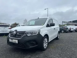 Weiss Gebraucht 2022 Renault Rapid Limousine | 19.990 € (Fairer Preis)
