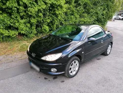 Schwarz Gebraucht 2008 Peugeot 206 CC Cabrio | 1.990 €