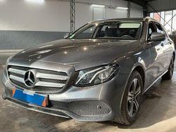 Grau Gebraucht 2018 Mercedes E200 Avantgarde Limousine | 27.950 € (Fairer Preis)