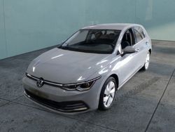 Grau Gebraucht 2022 VW Golf VIII Style Limousine | 27.599 € (Etwas zu teuer)