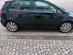 Schwarz Gebraucht 2011 VW Golf Plus Cross Van / Kleinbus | 4.000 €