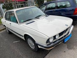 Weiß Gebraucht 1985 BMW 525 Limousine | 12.000 €