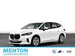 Weiß Gebraucht 2025 BMW 220 Active Tourer Van / Kleinbus | 31.807 € (Guter Preis)