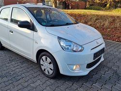 Weiß Gebraucht 2016 Mitsubishi Space Star Limousine | 3.500 € (Fairer Preis)