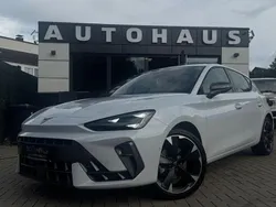 Weiß Gebraucht 2024 Cupra Leon Limousine | 30.945 € (Etwas zu teuer)