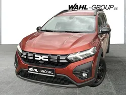 Orange Gebraucht 2023 Dacia Jogger Extreme Kombi | 18.990 € (Fairer Preis)
