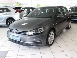 Grau met Gebraucht 2018 VW Golf VII Comfortline Limousine | 14.999 € (Fairer Preis)