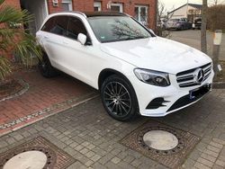 Weiß Gebraucht 2019 Mercedes GLC250 AMG line SUV | 30.290 € (Fairer Preis)