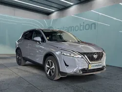 Grau Gebraucht 2023 Nissan Qashqai N-Connecta SUV | 31.640 € (Fairer Preis)
