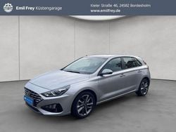 Silber Gebraucht 2023 Hyundai i30 Trend Limousine | 15.980 € (Guter Preis)