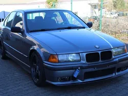 Grau Gebraucht 1991 BMW 320 Sport Line Limousine | 7.900 €