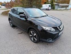 Schwarz Gebraucht 2016 Nissan Qashqai N-Connecta SUV | 10.900 € (Superpreis)