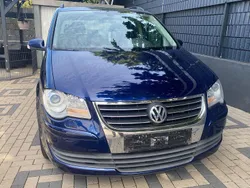 Blau Gebraucht 2008 VW Touran United Van / Kleinbus | 4.400 € (Fairer Preis)