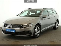 Grau Gebraucht 2022 VW Passat GTE Kombi | 23.990 € (Guter Preis)