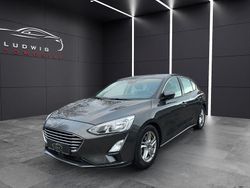 Grau Gebraucht 2019 Ford Focus Cool & Connect Limousine | 15.650 € (Guter Preis)