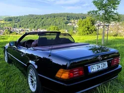 Schwarz Gebraucht 1992 Mercedes SL300 Cabrio | 14.990 €