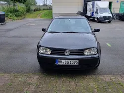 Schwarz Gebraucht 2002 VW Golf IV Kleinwagen | 1.100 € (Superpreis)