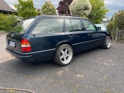 Schwarz Gebraucht 1995 Mercedes 200 Kombi | 2.299 €