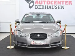 Grau Gebraucht 2011 Jaguar XF Luxury Limousine | 8.699 € (Fairer Preis)