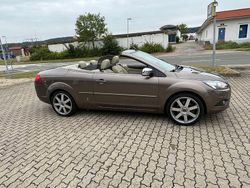 Grau Gebraucht 2009 Ford Focus Cabriolet Titanium Cabrio | 4.500 € (Guter Preis)