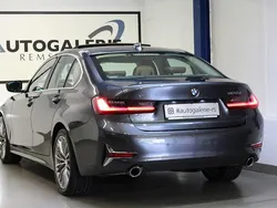 Grau Gebraucht 2019 BMW 320 Luxury Line Limousine | 30.990 € (Fairer Preis)