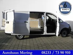 Weiß Gebraucht 2023 Mercedes Vito Van / Kleinbus | 29.890 € (Superpreis)