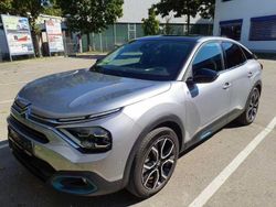 Grau Gebraucht 2023 Citroën e-C4 Shine Limousine | 19.490 € (Fairer Preis)