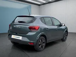 Grün Neu 2025 Dacia Sandero Kleinwagen | 19.249 € (Fairer Preis)